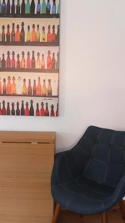 Quiet And Sunny Central Lisbon Apartment 0*,